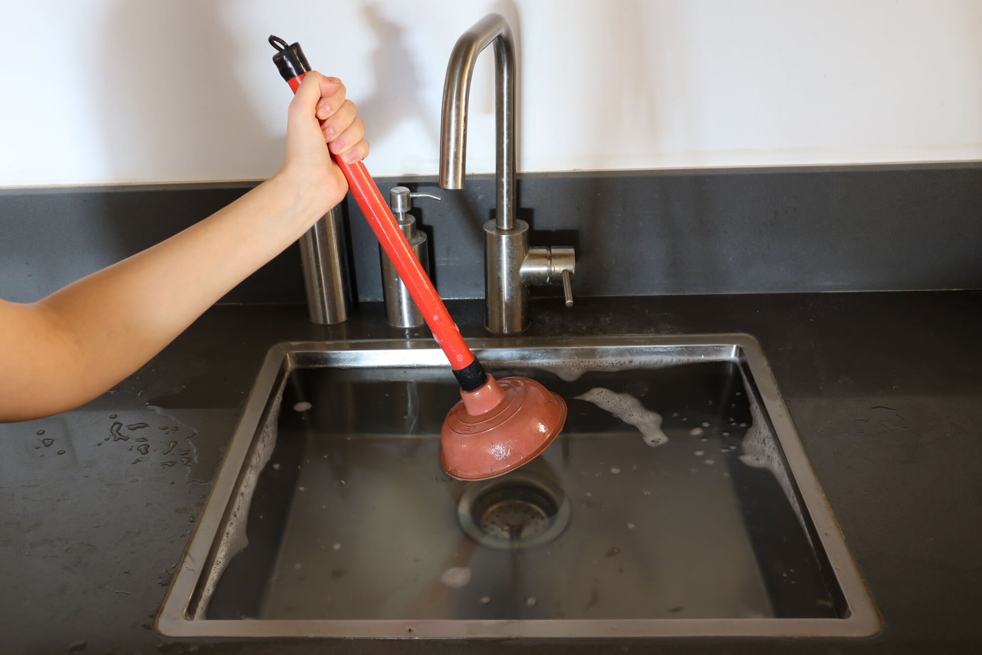 Some easy tips to fix blocked drains